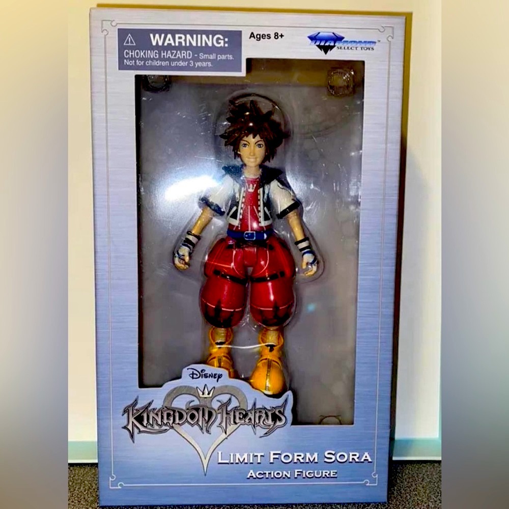Kingdom Hearts Limit Form Sora Action Figure